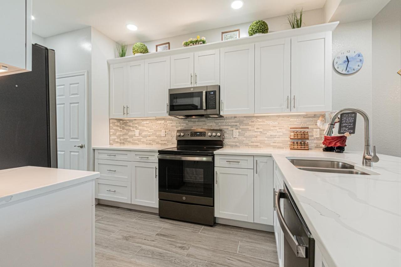 Greenlinks At Lely Luxury White Orchid Fully Renovated Modern 1St Floor 3Bdr Golf Resort Villa Naples Exterior photo